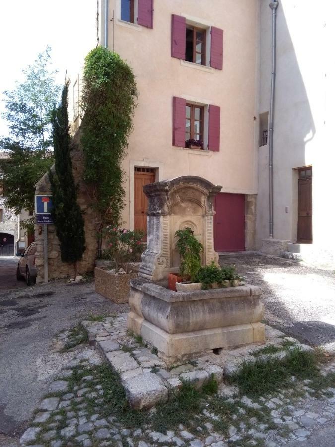 La Maison Derriere La Fontaine بوي ليه باروني المظهر الخارجي الصورة