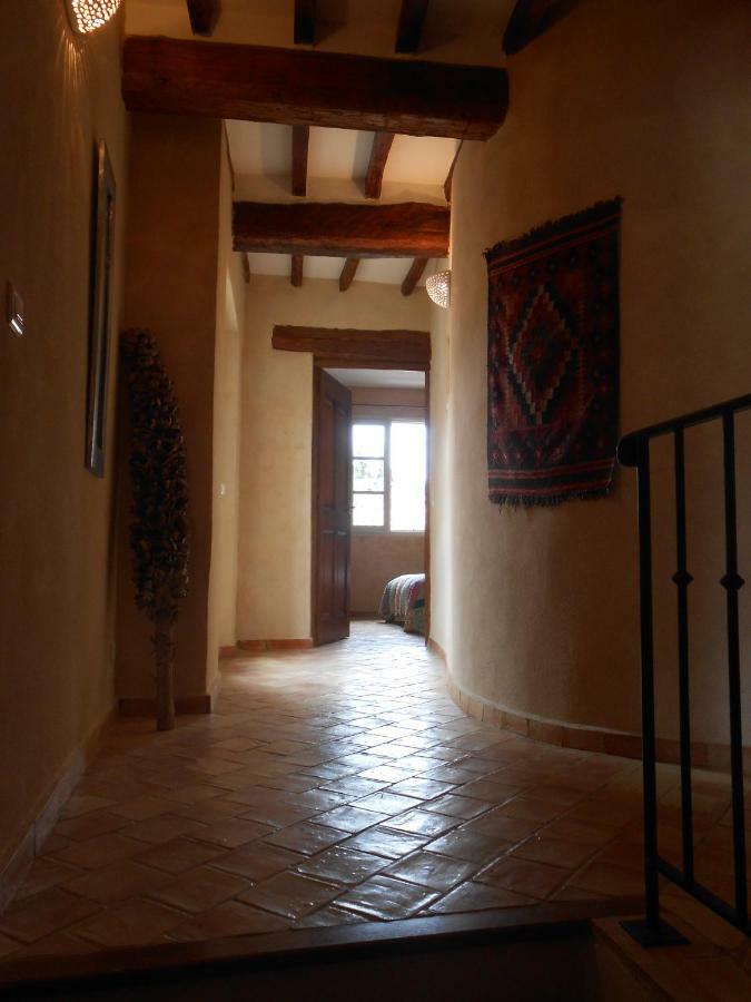 La Maison Derriere La Fontaine بوي ليه باروني المظهر الخارجي الصورة