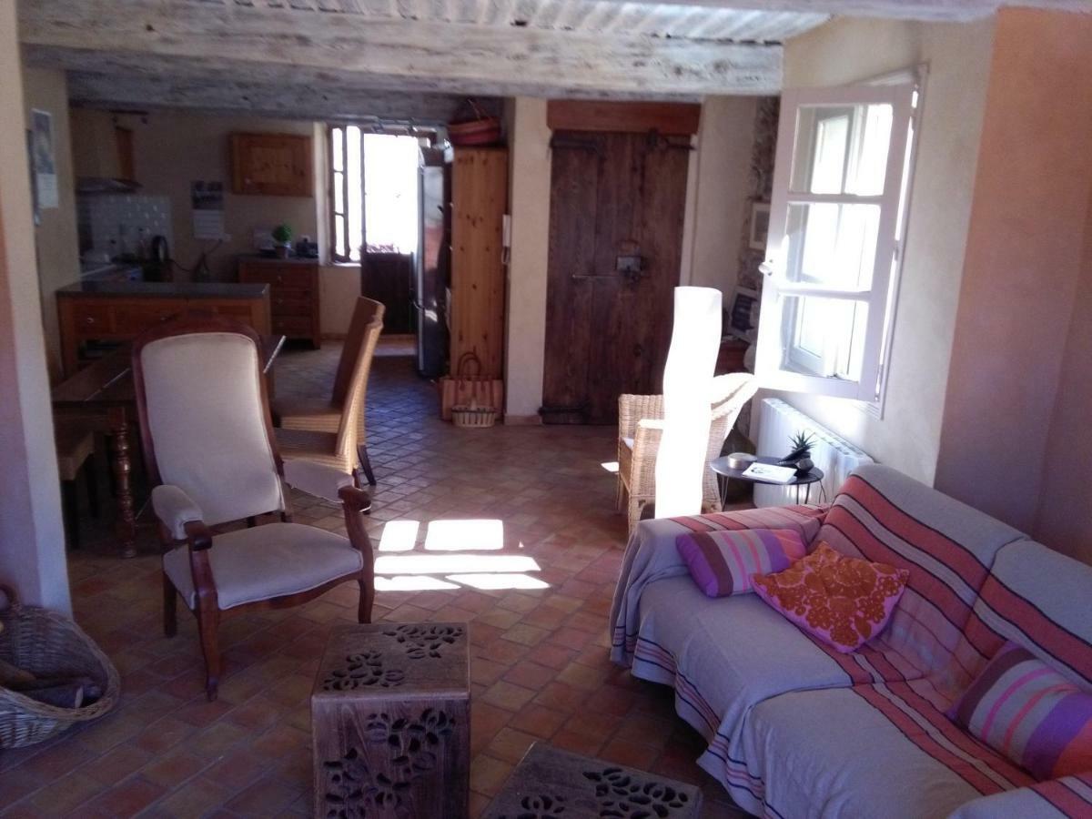 La Maison Derriere La Fontaine بوي ليه باروني المظهر الخارجي الصورة