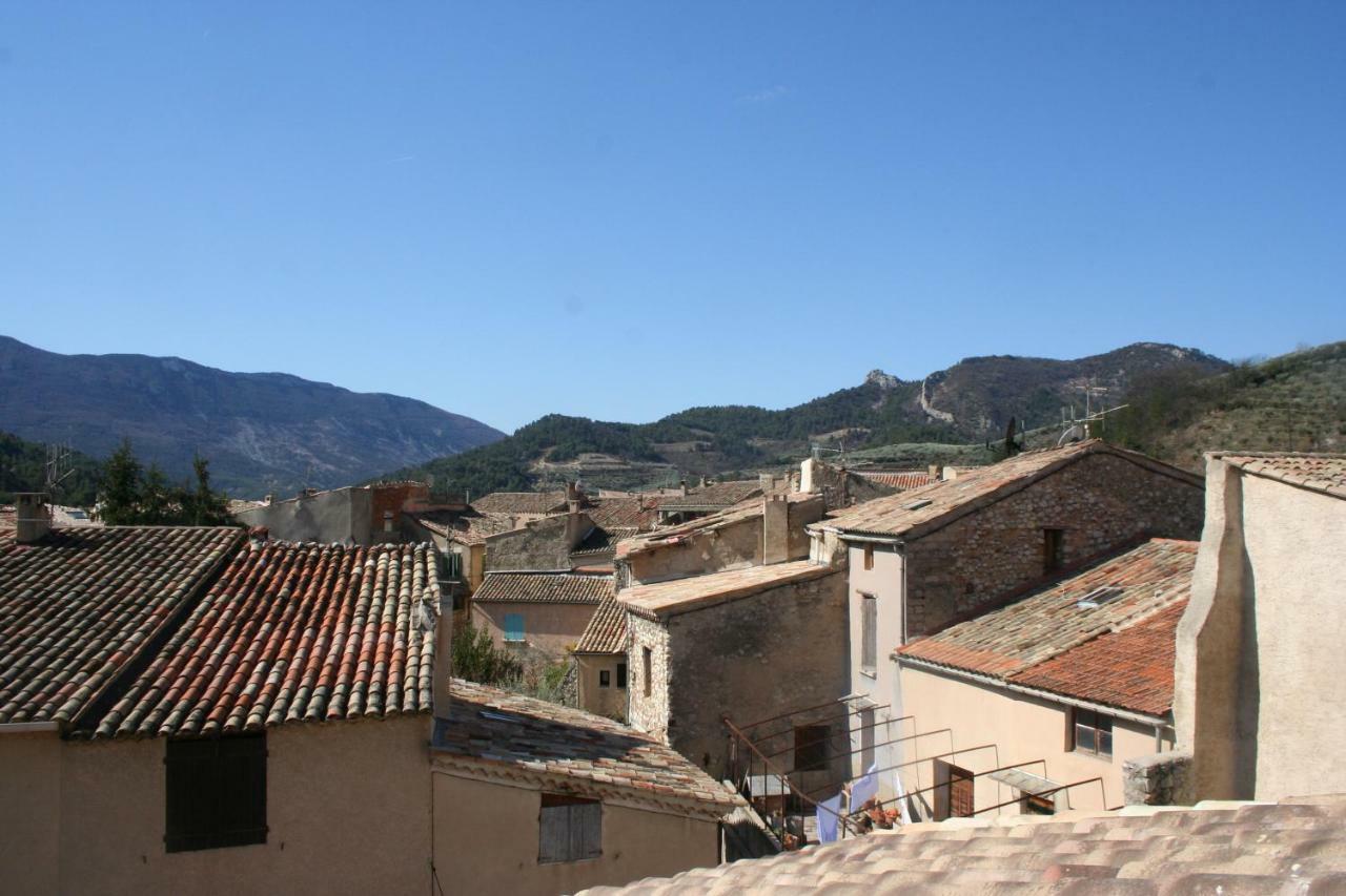 La Maison Derriere La Fontaine بوي ليه باروني المظهر الخارجي الصورة