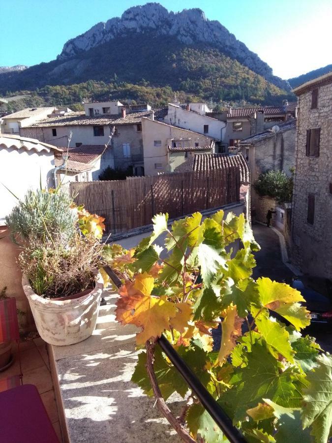 La Maison Derriere La Fontaine بوي ليه باروني المظهر الخارجي الصورة
